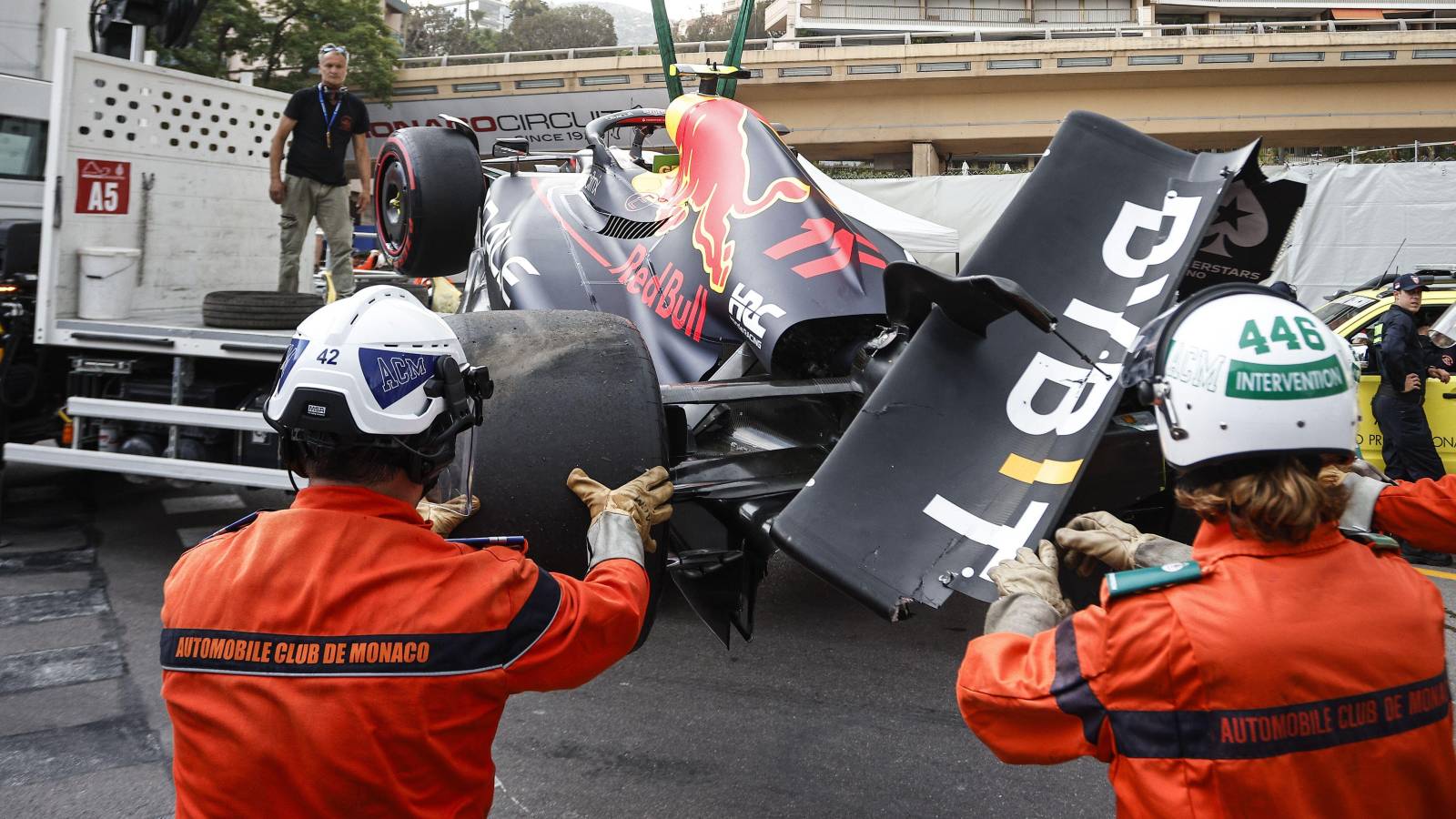 Pedro de la Rosa doubts Sergio Perez&rsquo;s Monaco crash was deliberate
